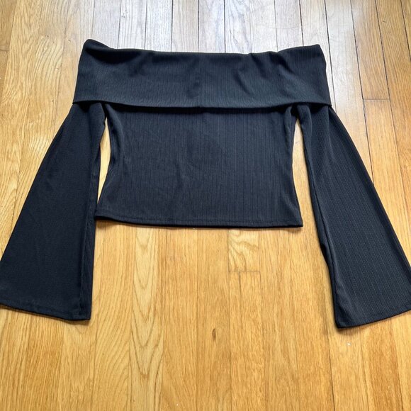 Lovers + Friends Size L NEW Black Fletcher Off Shoulder Bell Sleeve Ribbed Top - Picture 15 of 15